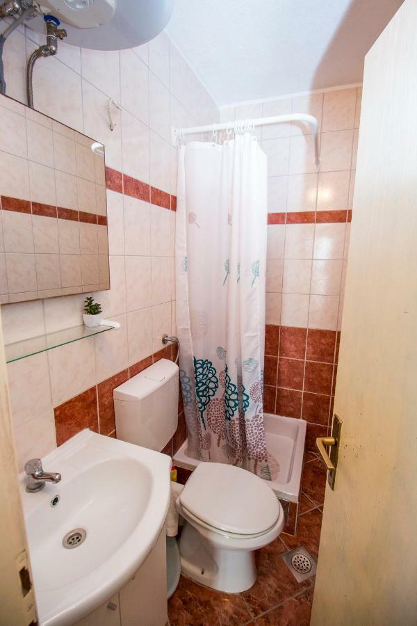 Apartments Pivac - Lokva Rogoznica Esterno foto